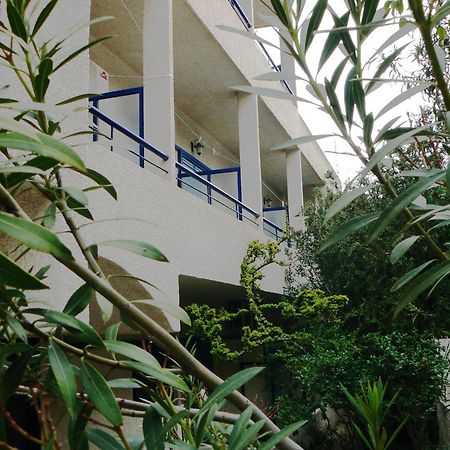 Pericles Studios Agia Marina  Exterior photo