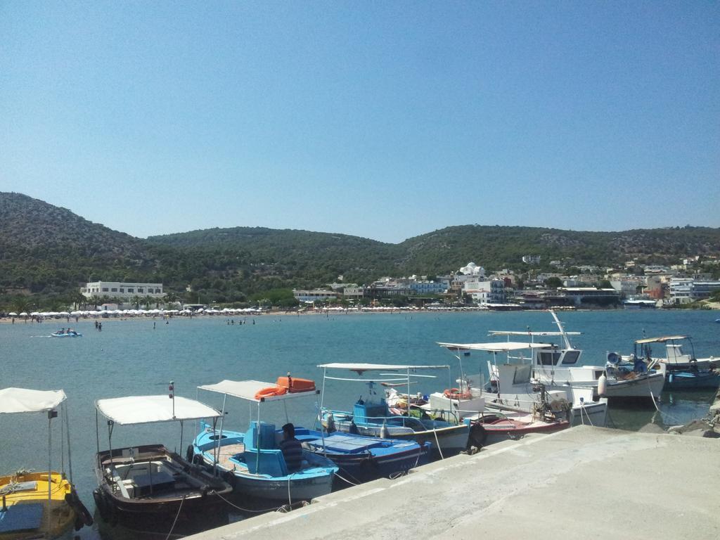 Pericles Studios Agia Marina  Exterior photo