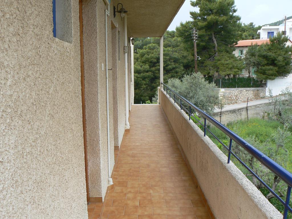 Pericles Studios Agia Marina  Room photo