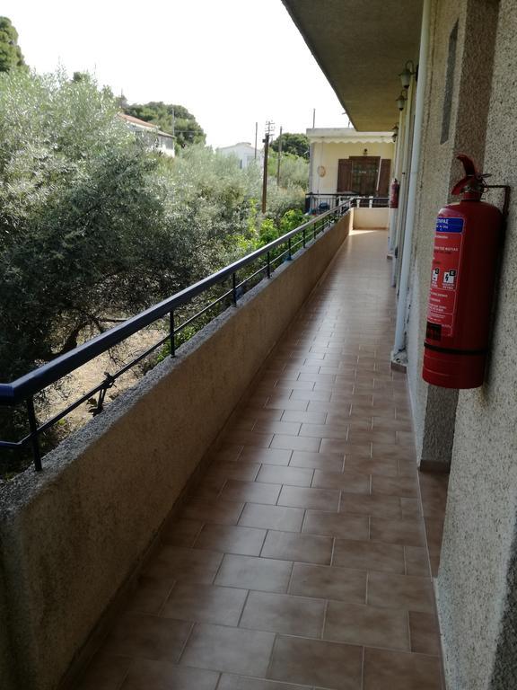 Pericles Studios Agia Marina  Exterior photo